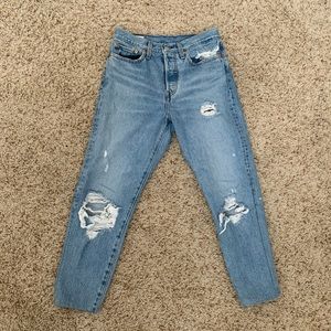 PETITE LEVI’S JEANS